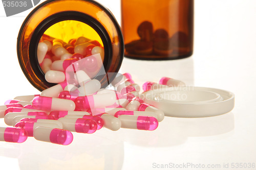 Image of addiction and medicine