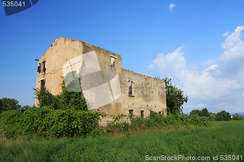 Image of abandoned house