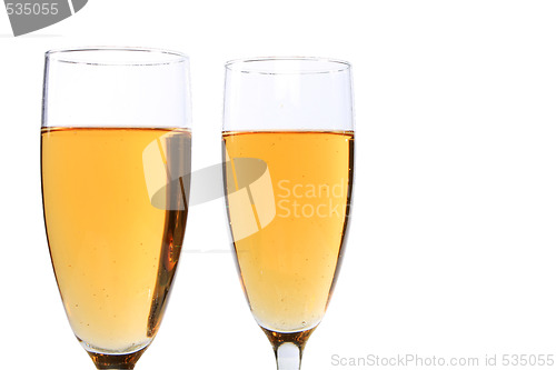 Image of two champagne glasses