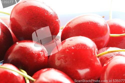 Image of fresh red cherries