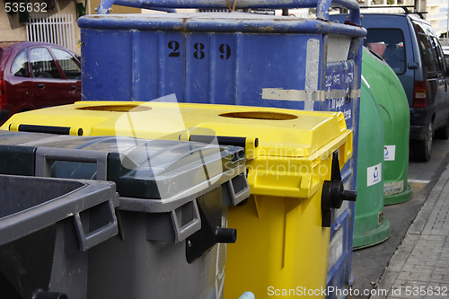 Image of refuse bins 