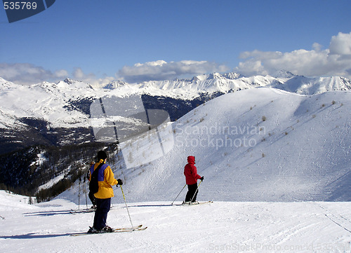 Image of Skiing couple