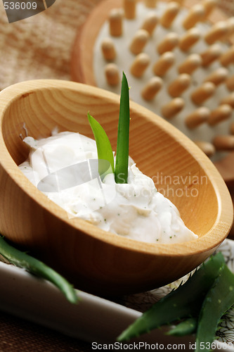 Image of aloe face cream