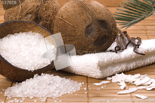 Image of coco and vanilla bath