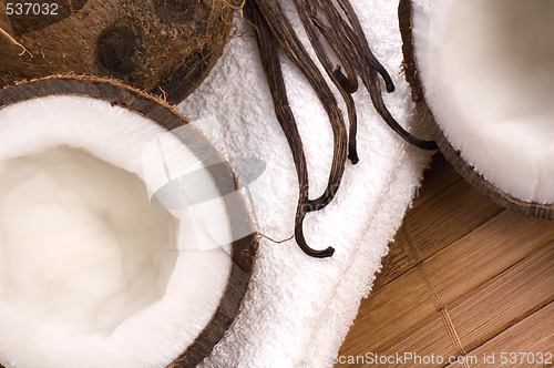 Image of coco and vanilla bath