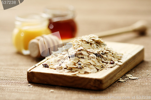 Image of oatmeal and honey