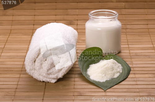 Image of milk bath. white spa