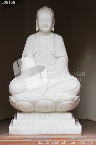 Image of White Buddha image