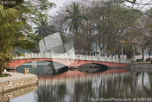 Image of Pink bridge in Hanoi
