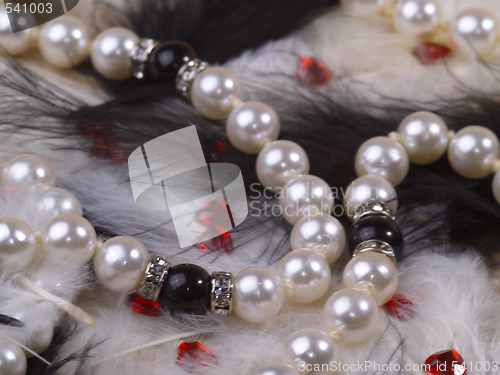 Image of pearl necklace