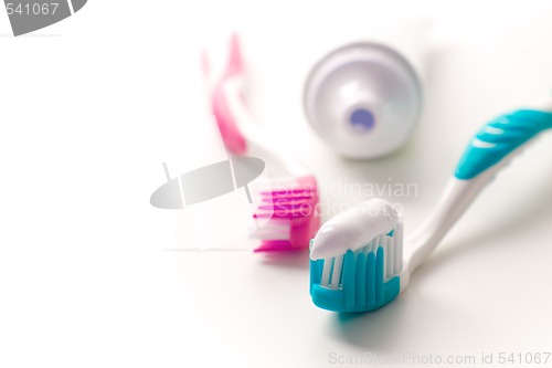 Image of toothpaste and toothbrushes