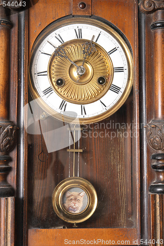 Image of old clock