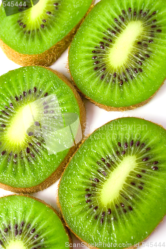 Image of kiwi slices