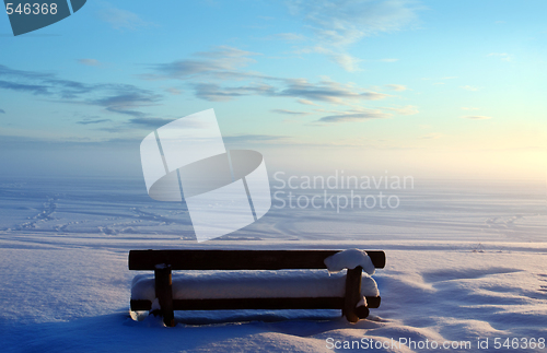 Image of park bench 