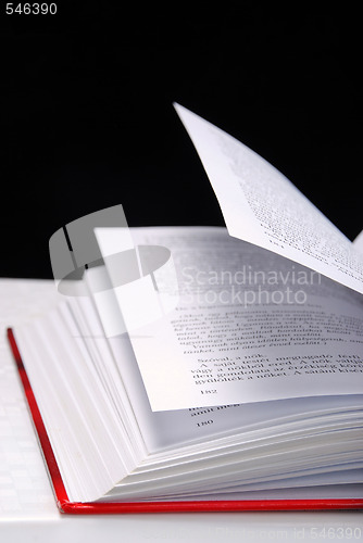 Image of Open book 