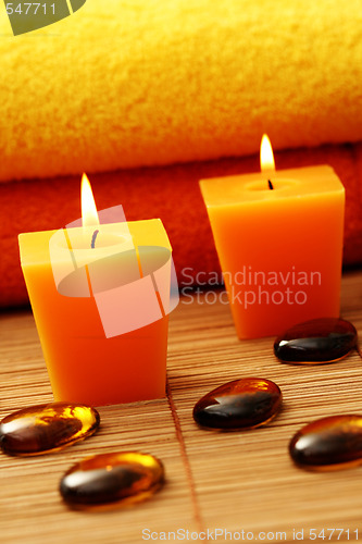Image of towels and candle