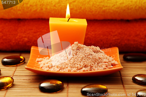 Image of towels and bath salt