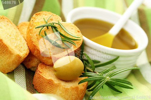 Image of baguette and olive oil