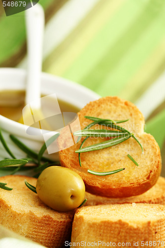 Image of baguette and olive oil