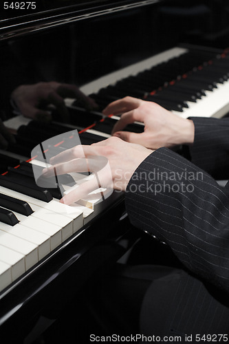 Image of Pianist