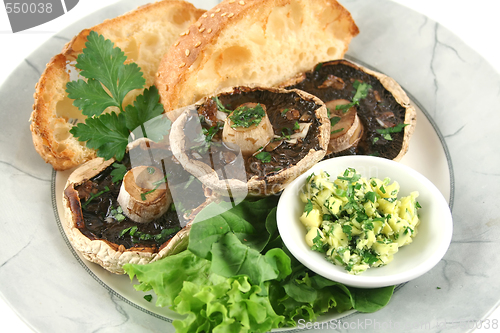 Image of Mushrooms And Toast