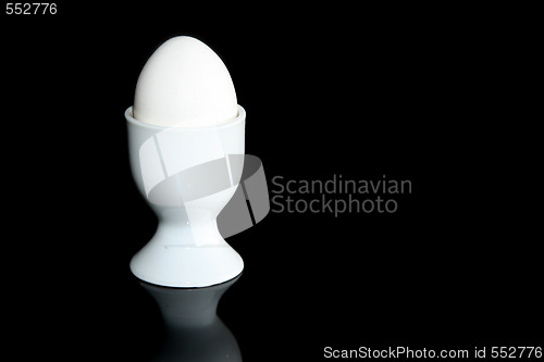 Image of Egg on black 