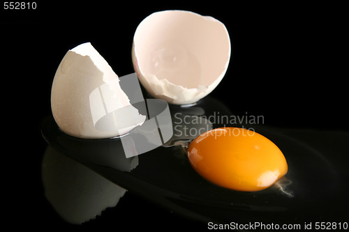 Image of Egg on black 