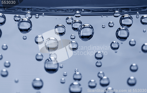 Image of water bubbles