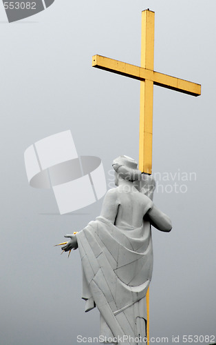 Image of Cross & statue