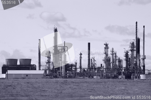 Image of Oil refinery