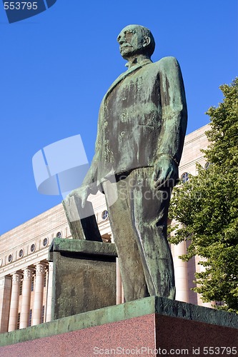 Image of The Parliament building with the monument to K.J.Stahlberg, Hels
