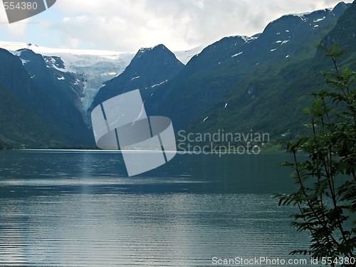 Image of landscape with a glacier