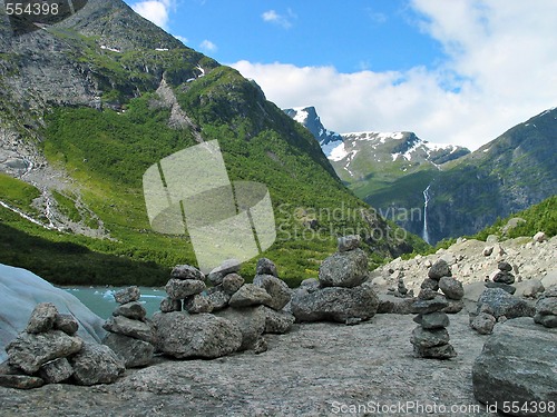 Image of Some stone pyramids