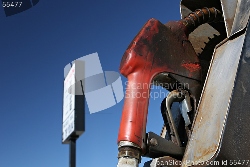 Image of gas pump with sign