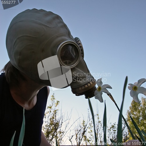 Image of smell through gas-mask