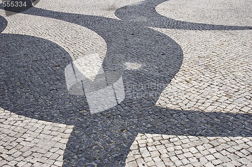 Image of pattern on pavement