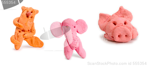 Image of piglet, elephant and cat