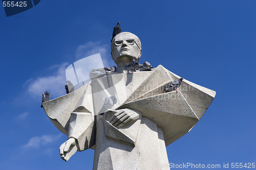 Image of Porto's Bishop statue