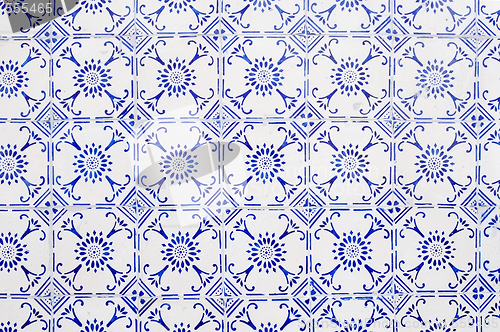 Image of glazed tiles