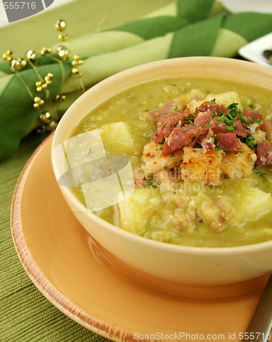 Image of Pea And Ham Soup With Croutons