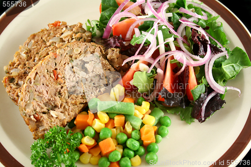 Image of Meatloaf And Vegetables 1