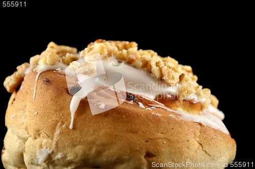 Image of Sticky Bun With Walnuts 4