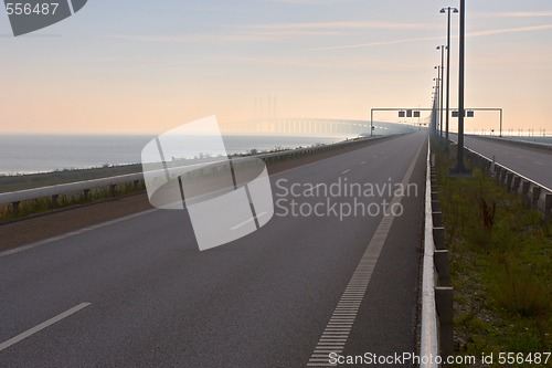 Image of bridge between Denmark and Sweden