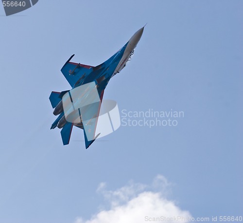 Image of fighter jet Su-27