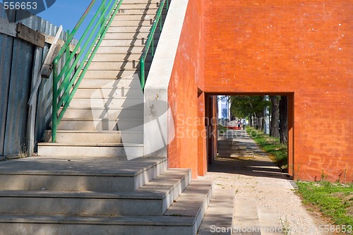 Image of arch and steps