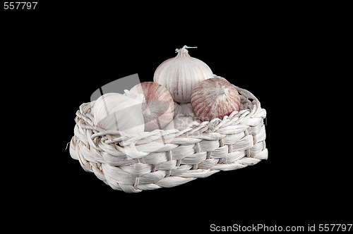 Image of Some fresh garlic in the basket 