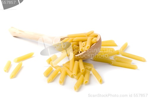 Image of macaroni in wooden spoon