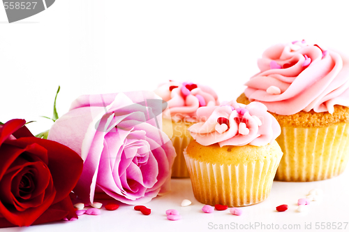 Image of Cupcakes and flowers