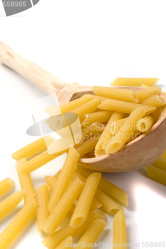 Image of  macaroni in wooden spoon