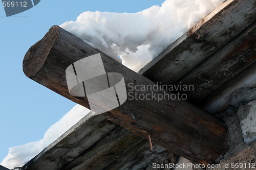 Image of Wooden roof, drooping snow 2